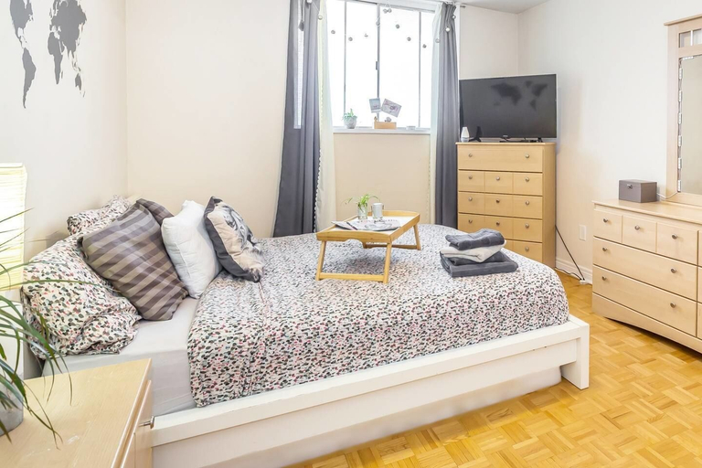 Bedroom 5, Downtown Posh Penthouse in the City, Walk Score 95, Toronto