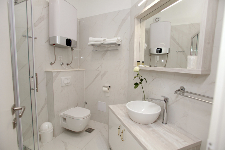 Bathroom 3, Villa Rustica Dalmatia Apartments, Seget