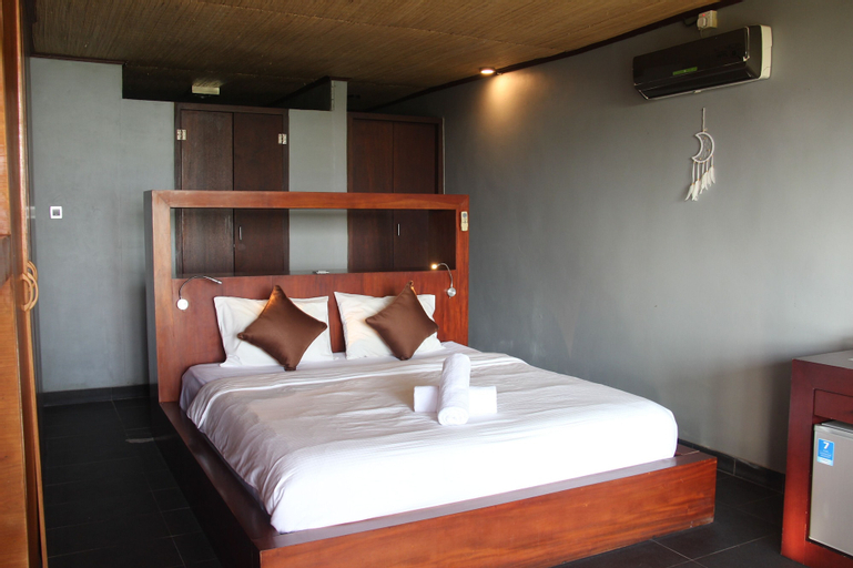 Bedroom 8