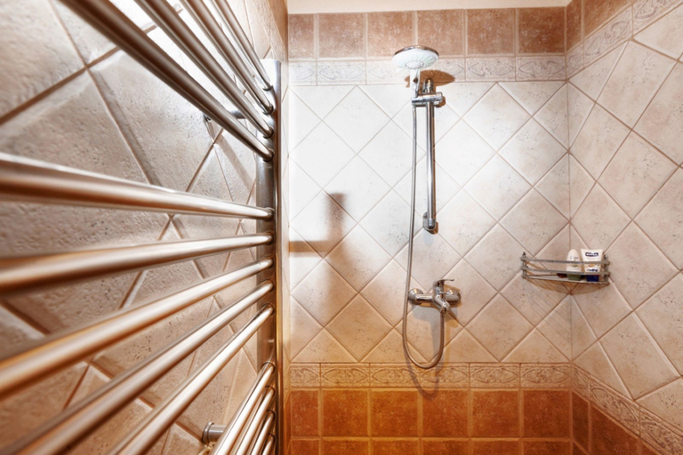 Bathroom 3, disCrete Villa Arete, Crete