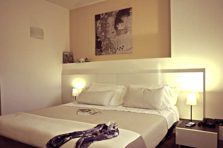 Bedroom 3, Marco Polo Suite Resort, Treviso