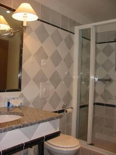 Bathroom 4, Hôtel Le d'Avaugour, Côtes-d'Armor