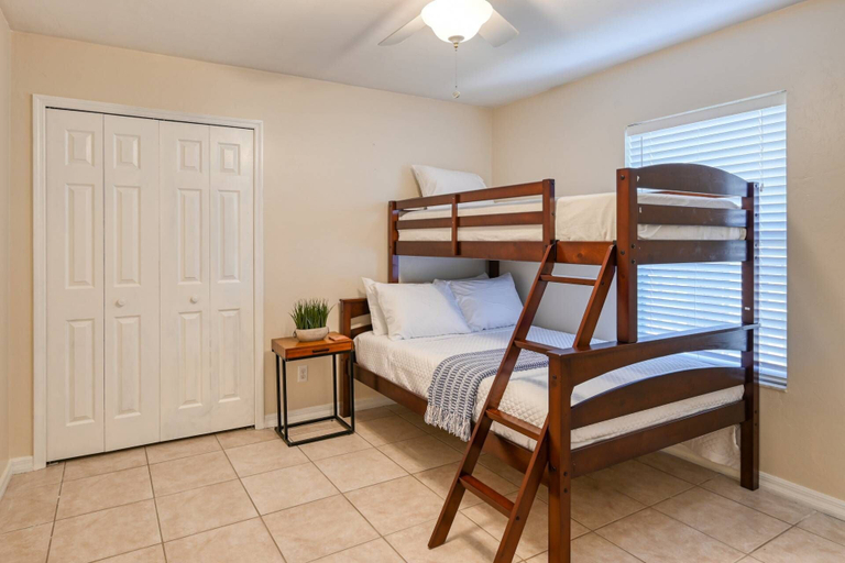 Bedroom 3, Tiki Nest, Saint Johns