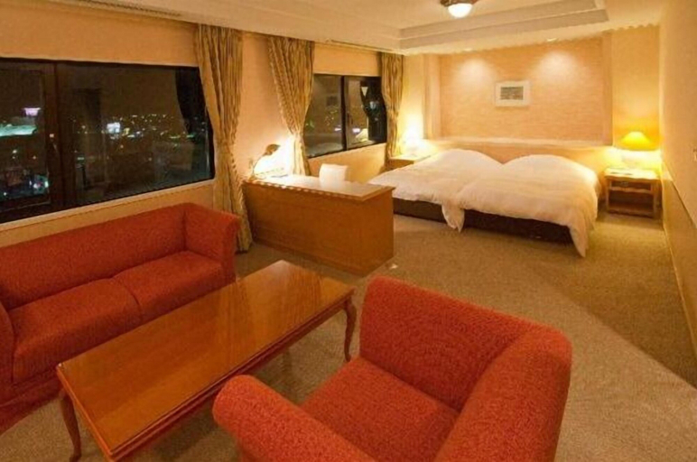 Bedroom 3, Grand Plaza Nakatsu Hotel, Nakatsu