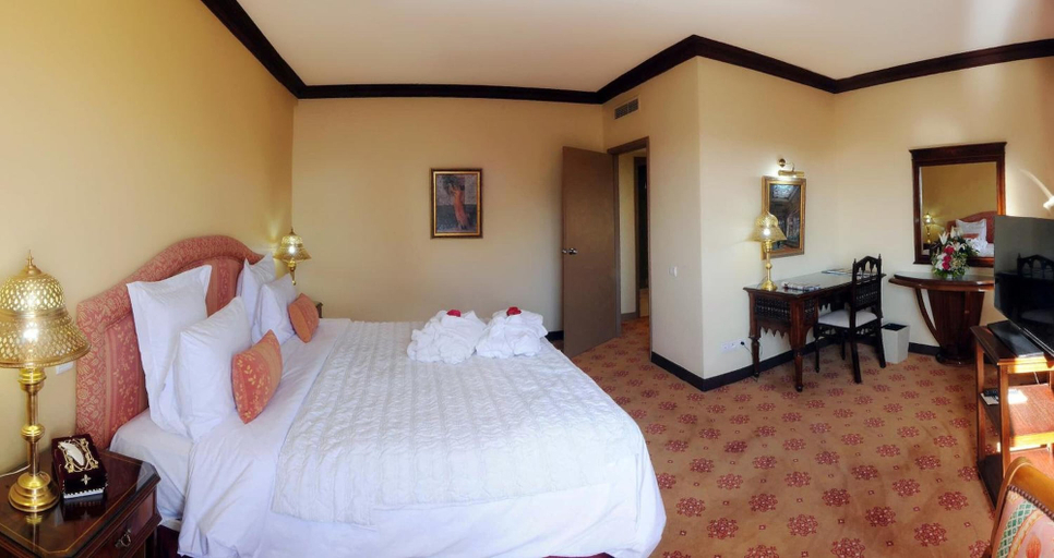 Bedroom 3, Les Merinides, Zouagha-Moulay Yacoub