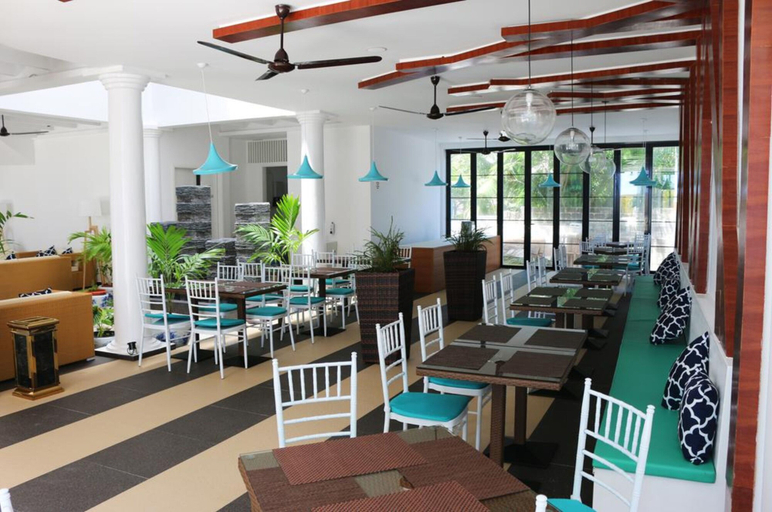 Food & Drinks 5, Crystal Sands, Maafushi Island