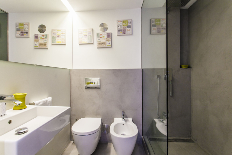 Bathroom, LxWay Apartments Amazing View, Lisbon
