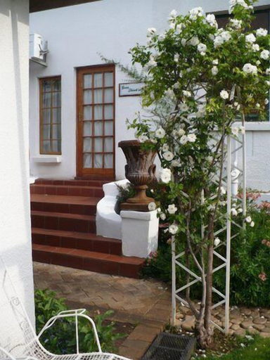 Exterior & Views 2, A Tapestry Garden Guest House, Dr Kenneth Kaunda