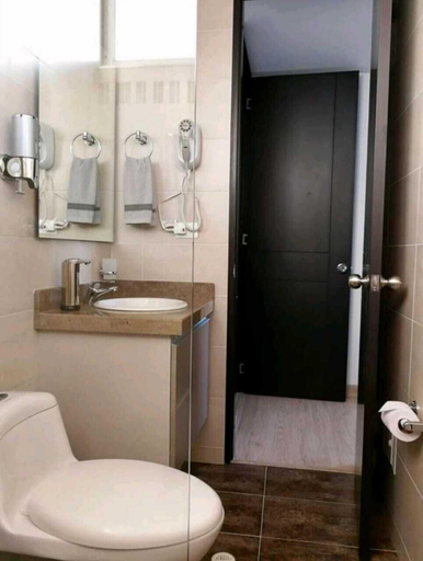 Bathroom 3, Aparta Suite Ventus, Oicatá