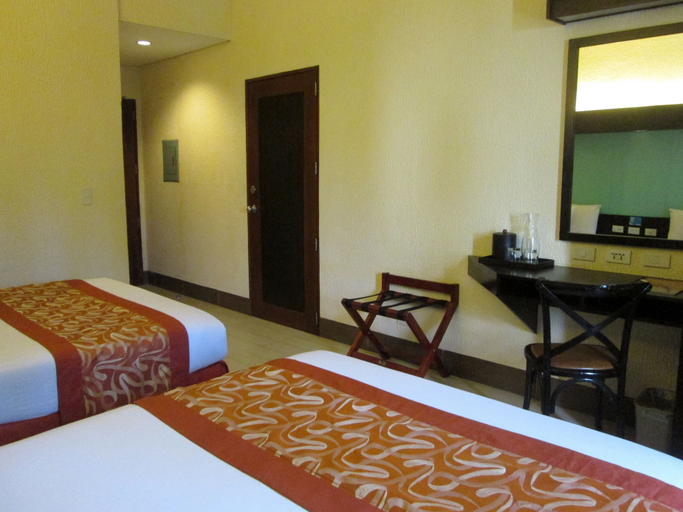 Bedroom 4, Microtel by Wyndham Boracay, Malay
