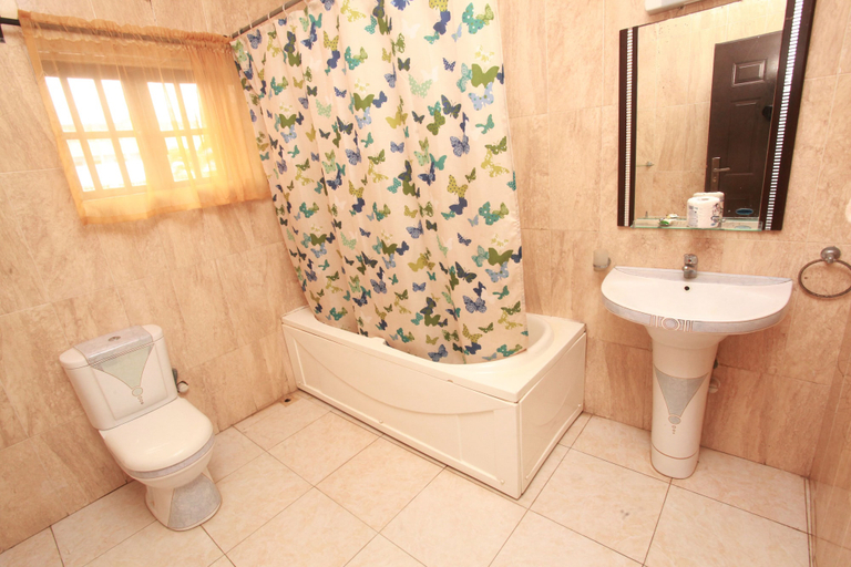 Bathroom 4, Carleton Hotel & Suites, Eti-Osa