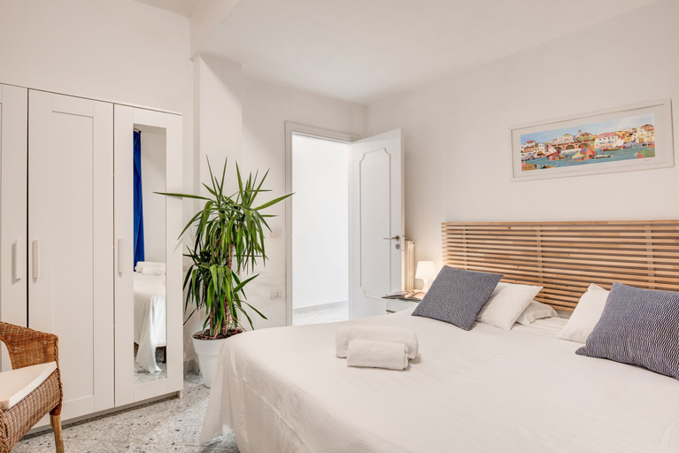 Bedroom 5, Blue-wave Experience Resort, Napoli