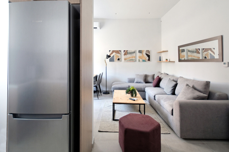 Others 5, Poseidon Residence, Attica