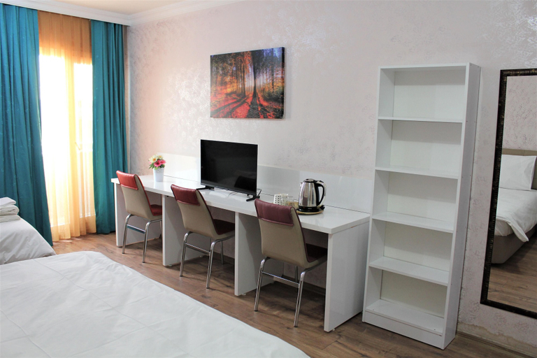 Bedroom 4, Ulusoy Hotel, Bornova