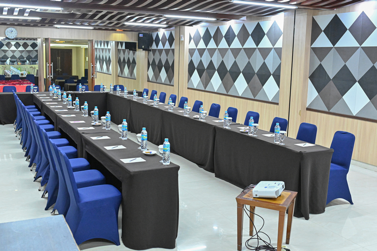 Business Facilities 4, Kawana Hotel, Padang