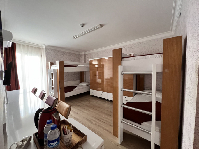 Bedroom 3, Ulusoy Hotel, Bornova