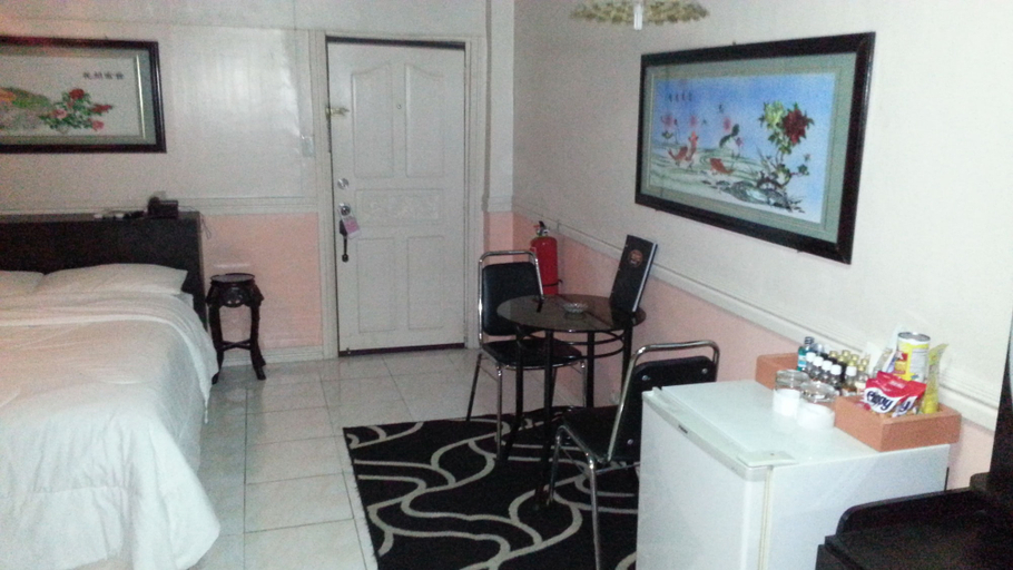 Bedroom 2, Kokomos Hotel & Restaurant, Mabalacat