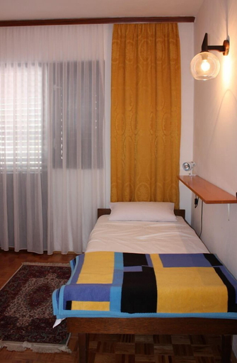 Bedroom 2, Dora Apartments, Pag