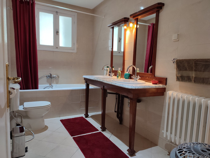 Bathroom, Villa Ambre, La Marsa