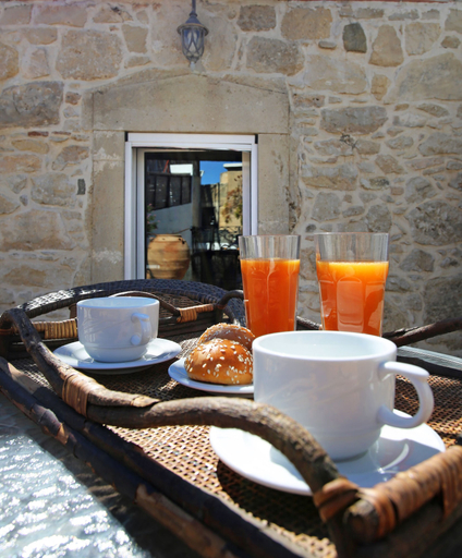 Food & Drinks, Villa Epimenidis, Faistos