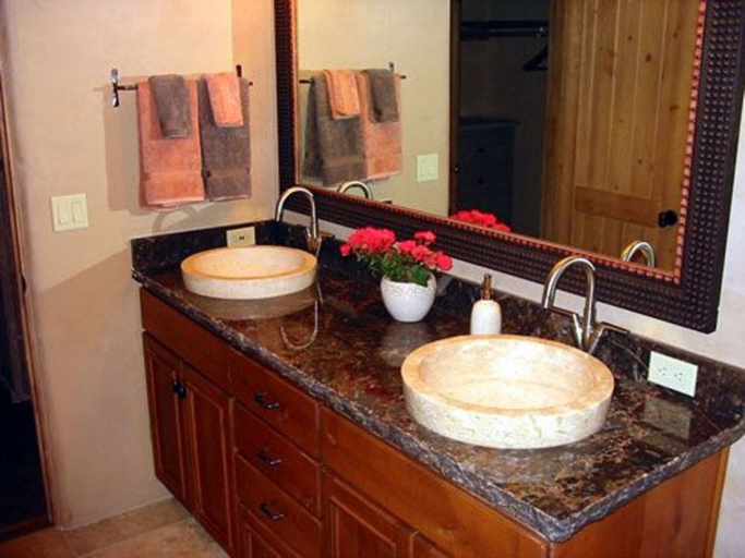 Bathroom, Haciendas Club, Colfax