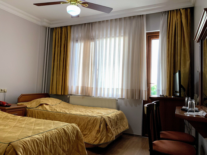 Bedroom 3, Yavuzlar Otel, Ayancık