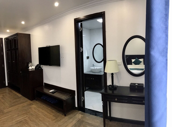 Bathroom 4, La Stella Hotel, Hạ Long