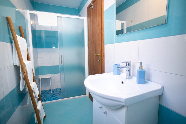 Bathroom 3, Villa Marino, Trogir