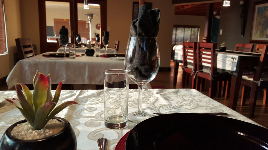 Food & Drinks 5, Eco Eden Bush Lodge, Ehlanzeni
