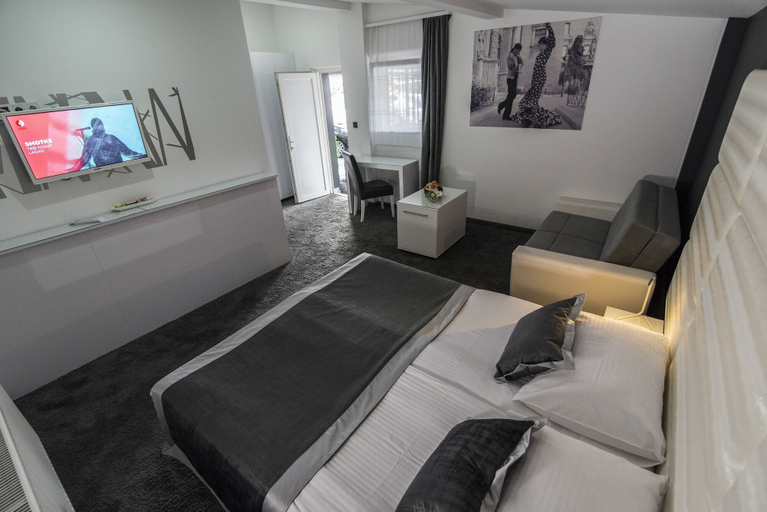 Bedroom 4, Hotel Cool Zagreb Airport, Velika Gorica