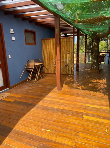 Exterior & Views 11