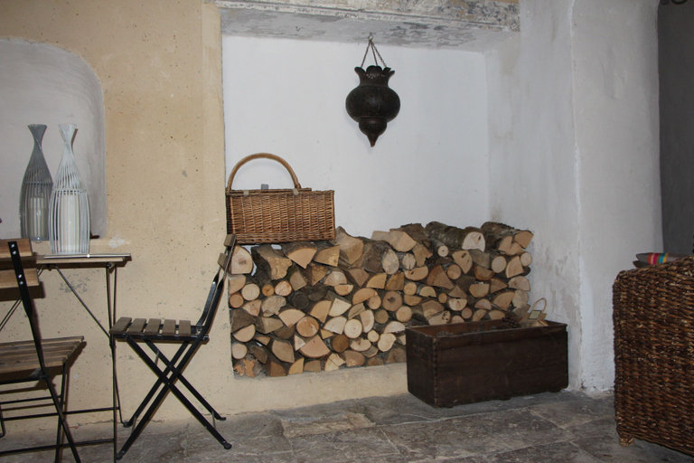 Others 4, Maison Anila, Gard