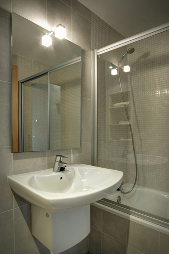 Bathroom 3, Hostal Agrobotiga 7 de Ribera, Tarragona