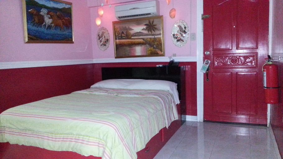 Bedroom 2, Kokomos Hotel & Restaurant, Mabalacat