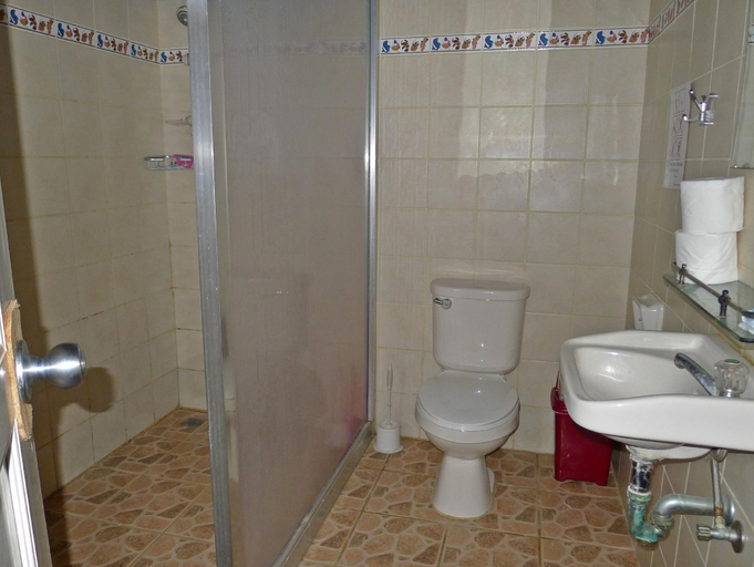 Bathroom 4, La Salangane Caalan Beach Villa, El Nido