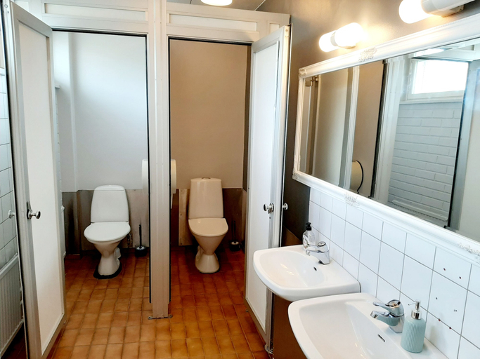Bathroom 3, Hotelli Kaatrahovi, North Karelia