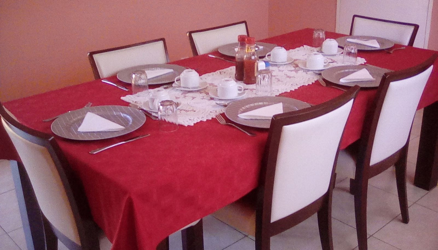 Food & Drinks, Cypress Executive lodge, Livingstone