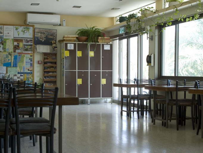 Food & Drinks 3, Arava Hostel