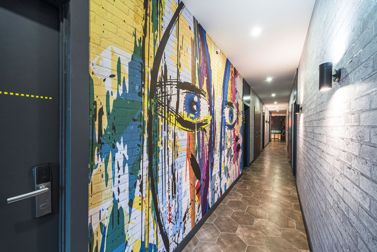Others 4, Metro Hostel, Podil's'kyi