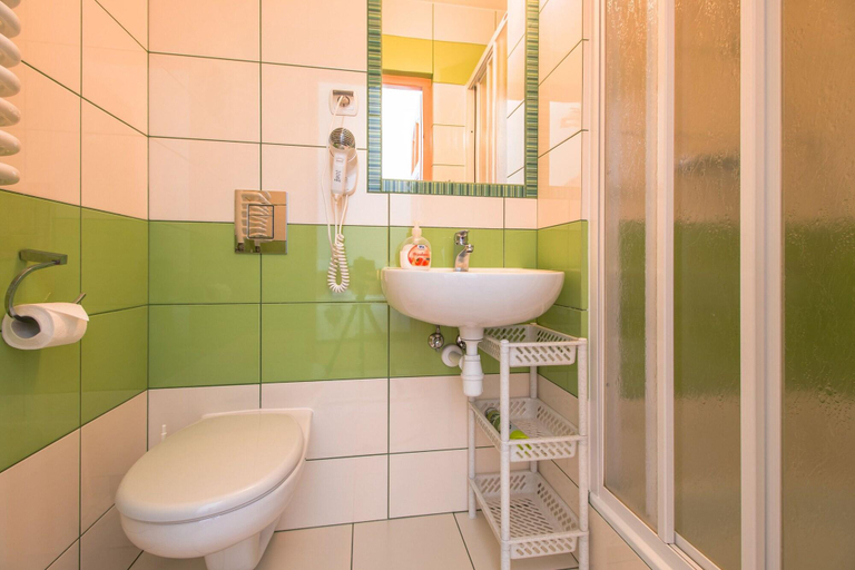Bathroom 4, Willa Wrzos, Tatra