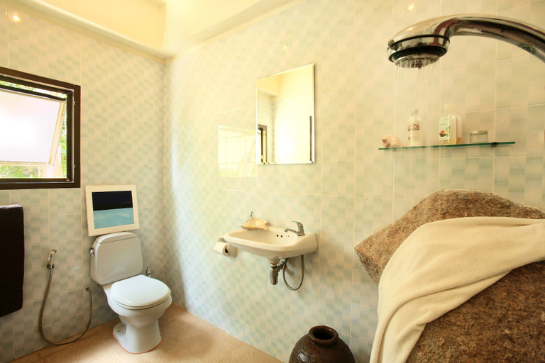 Bathroom 3, White Azure, Ko Phangan