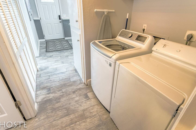 Bathroom 4, 2BR Garden-level Great Outdoors Dog Friendly, El Paso