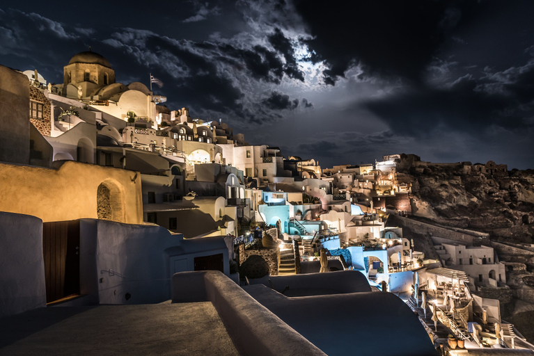 Exterior & Views 2, Hyperion Oia Suites, South Aegean