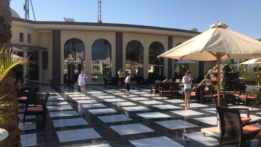 Exterior & Views, Hurgada Mirage Beach Chalet & Aqua Park, Safaja
