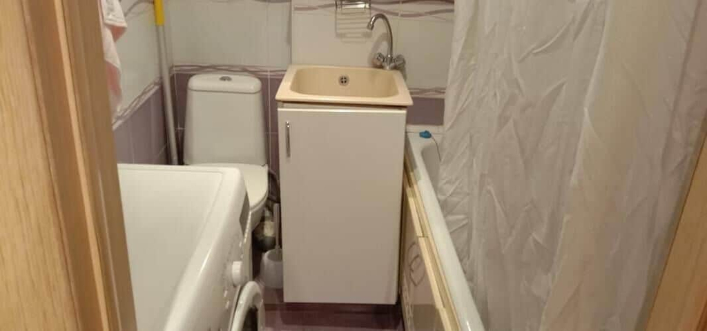 Bathroom, InnDays Podolsk Dlgogo street, Podol'sk