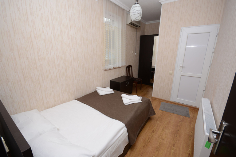 Bedroom 3, Olimpo Guest House, Akhaltsikhe