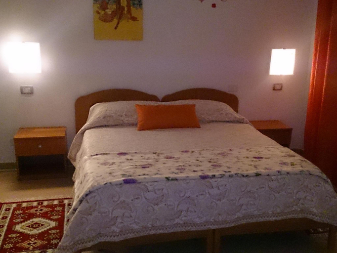 Bedroom 3, Il Mirto e la Rosa, Syracuse