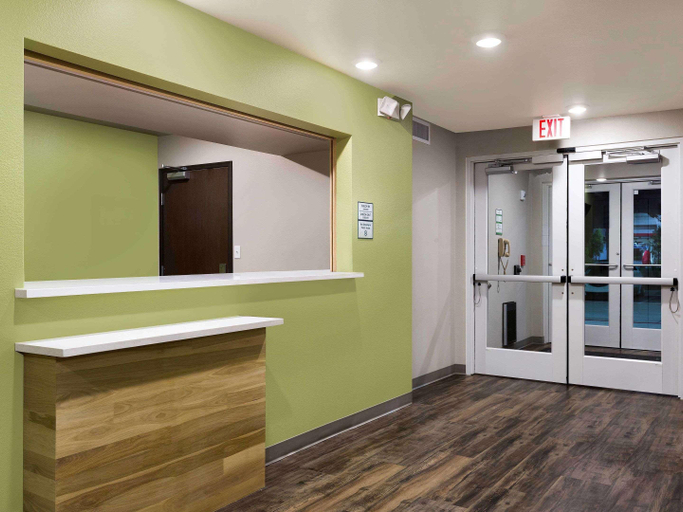 Public Area 2, WoodSpring Suites Albuquerque East I-40 Tramway, Bernalillo