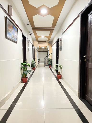 Others 3, The Grand Hotel, Multan
