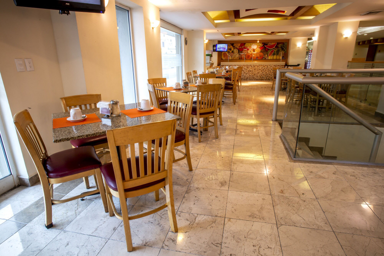 Food & Drinks 5, Hotel Plaza Calzada, Monterrey